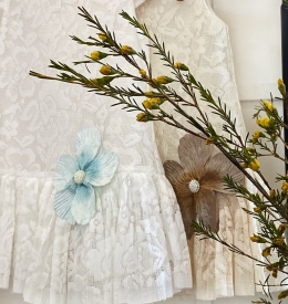  ĐẦM REN ĐUÔI CÁ ĐÍNH HOA Ở EO